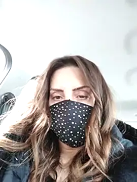 Snapshot of Akemi_rossi chatting on 04/12/26, 12:32 Akemi rossi online show from 04/12/26, 12:32