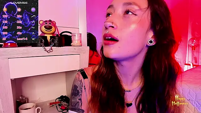 coral jonesss online show from 10/13/25, 02:06