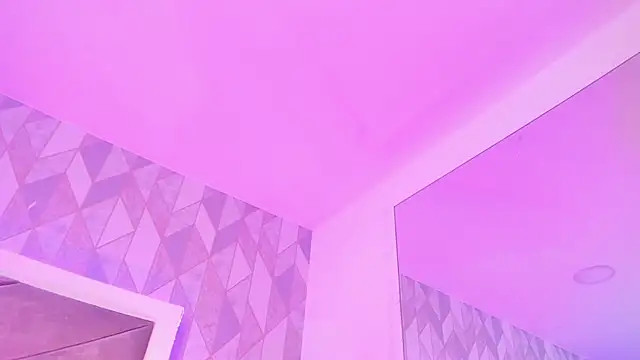 Sara  collins   online show from 01/11/25, 04:25