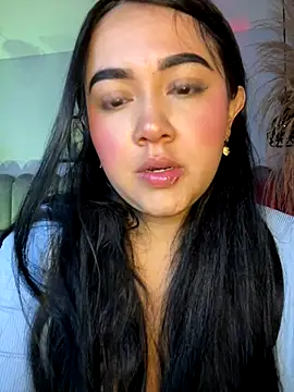 Sara  collins   online show from 11/18/25, 12:31