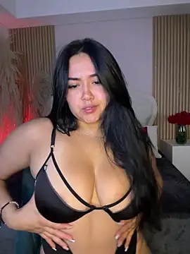 Snapshot of Sara__collins__ chatting on 01/16/26, 12:20 Sara collins online show from 01/16/26, 12:20