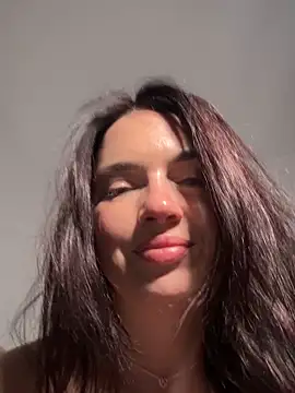 Snapshot of Mylaya chatting on 03/02/26, 06:26 Mylaya online show from 03/02/26, 06:26