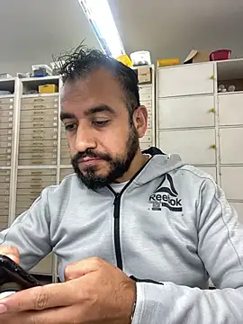 leonardohot1987 online show from 04/07/26, 05:46