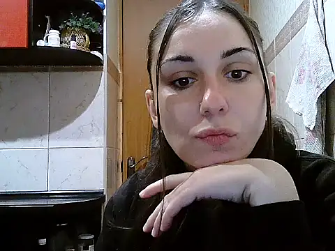 Snapshot of Yuliia30 chatting on 10/04/25, 02:59 Yuliia30 online show from 10/04/25, 02:59