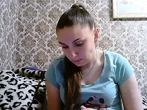 Yuliia30 online show from 05/21/26, 04:47