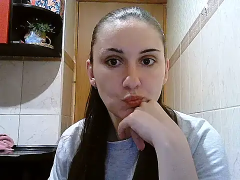 Yuliia30 online show from 05/23/26, 04:55