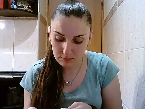Yuliia30 online show from 05/26/26, 04:03
