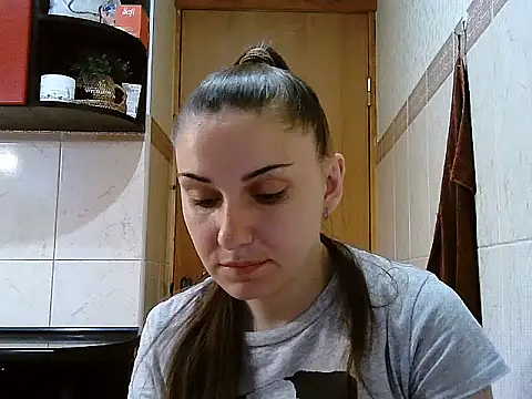 Snapshot of Yuliia30 chatting on 06/14/26, 02:41 Yuliia30 online show from 06/14/26, 02:41