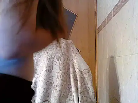 Snapshot of Yuliia30 chatting on 07/12/26, 11:01 Yuliia30 online show from 07/12/26, 11:01