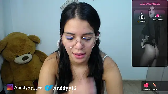 Snapshot of Anddyy__ chatting on 06/26/26, 02:21 Anddyy online show from 06/26/26, 02:21