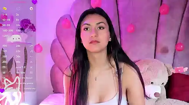 Snapshot of sweetfoxy_17 chatting on 02/11/25, 05:18 sweetfoxy 17 online show from 02/11/25, 05:18