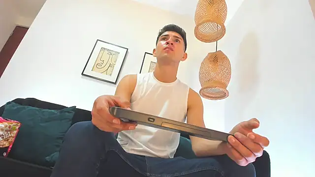 orlando yate online show from 03/21/25, 01:45