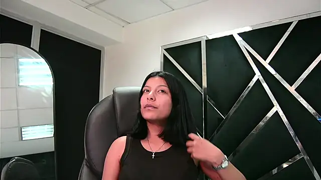 Snapshot of Salmaportman69 chatting on 11/03/25, 12:46 Salmaportman69 online show from 11/03/25, 12:46