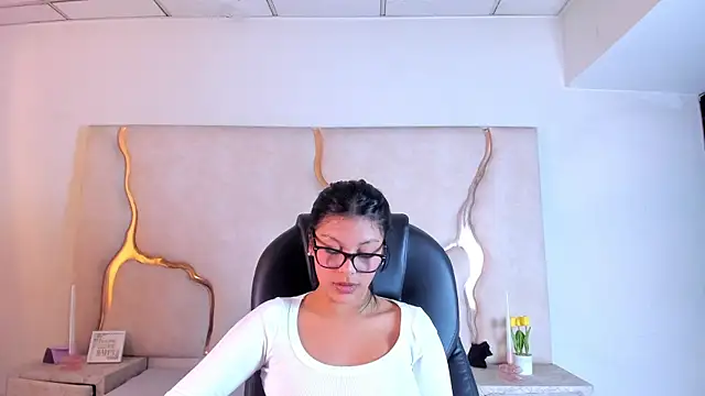 Salmaportman69 online show from 07/15/26, 03:12