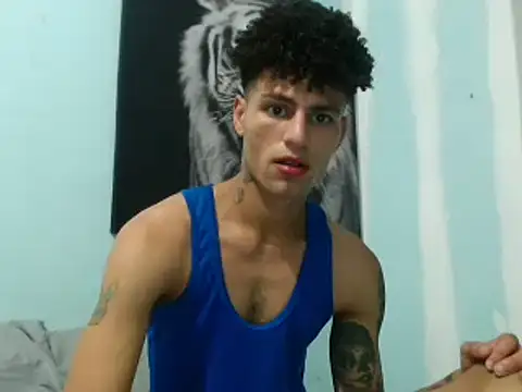 Snapshot of dany_hardy chatting on 02/11/25, 12:06 dany hardy online show from 02/11/25, 12:06