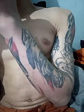 Snapshot of dany_hardy chatting on 09/20/25, 07:09 dany hardy online show from 09/20/25, 07:09