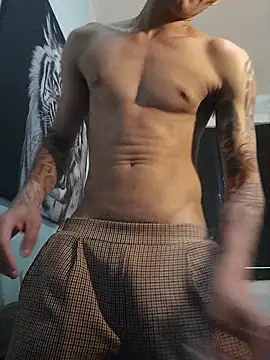 Snapshot of dany_hardy chatting on 02/23/26, 04:37 dany hardy online show from 02/23/26, 04:37