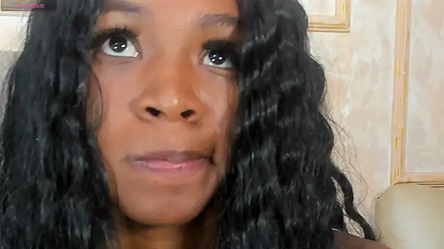 Snapshot of LilaBeily chatting on 02/04/25, 07:33 LilaBeily online show from 02/04/25, 07:33