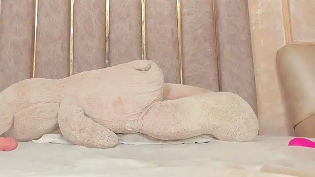 Snapshot of LilaBeily chatting on 02/11/25, 01:41 LilaBeily online show from 02/11/25, 01:41