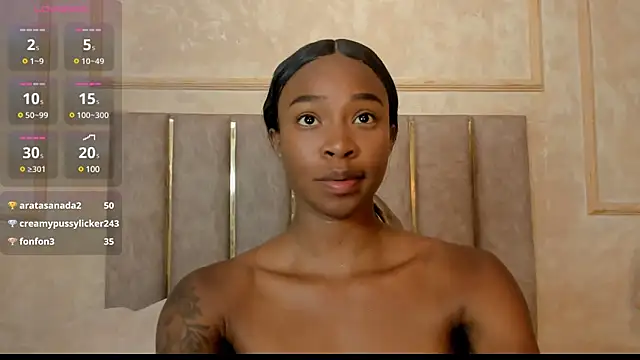 Snapshot of LilaBeily chatting on 02/11/25, 11:01 LilaBeily online show from 02/11/25, 11:01