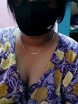 Snapshot of shobitha chatting on 03/21/25, 02:07 shobitha online show from 03/21/25, 02:07