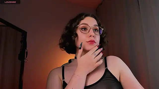 Eva Moss  online show from 03/04/25, 03:33