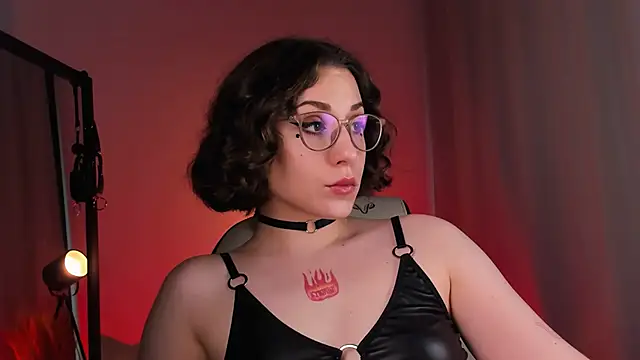 Eva Moss  online show from 03/20/25, 10:21