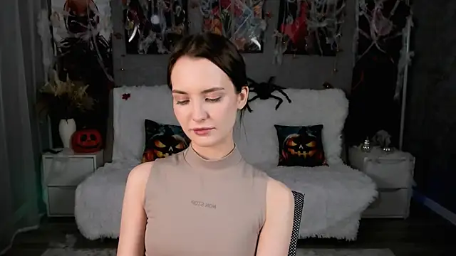 SamanthaaaWalker online show from 11/03/25, 12:17