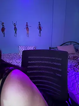 Snapshot of Ayeshaa__25 chatting on 03/07/25, 09:07 Ayeshaa  25 online show from 03/07/25, 09:07