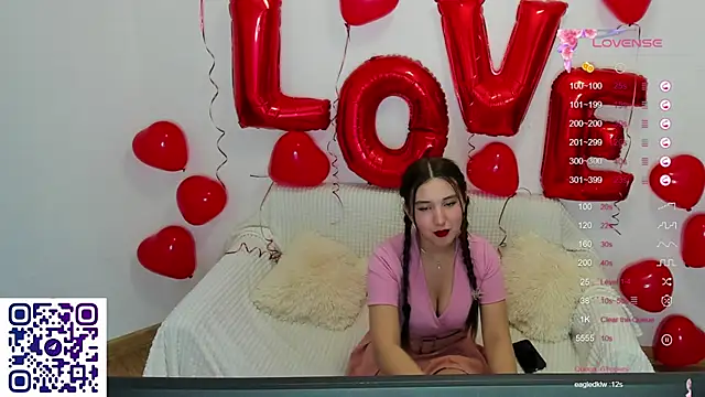 Snapshot of anna_elfi chatting on 02/12/25, 12:55 anna elfi online show from 02/12/25, 12:55