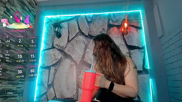 Miiss eva online show from 12/01/25, 11:26