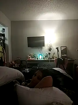 Snapshot of AQuickPhyx chatting on 02/23/25, 04:46 AQuickPhyx online show from 02/23/25, 04:46