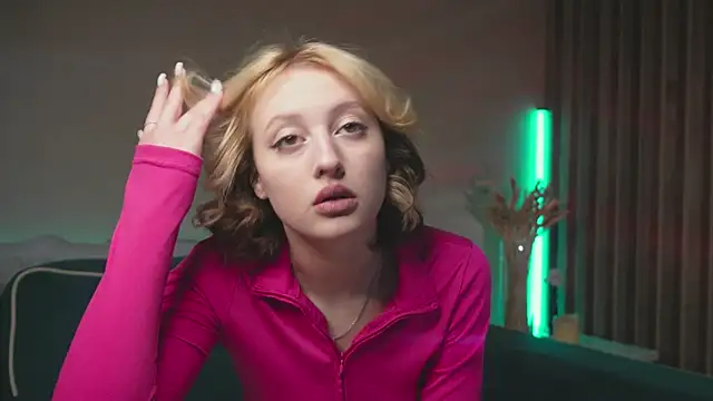 milasmiu online show from 02/12/25, 03:05