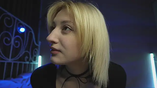 milasmiu online show from 02/15/25, 03:06