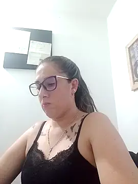 Snapshot of CHARLOTTE_1711 chatting on 01/27/25, 11:11 CHARLOTTE 1711 online show from 01/27/25, 11:11