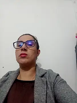 Snapshot of CHARLOTTE_1711 chatting on 02/14/25, 01:45 CHARLOTTE 1711 online show from 02/14/25, 01:45