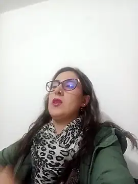 Snapshot of CHARLOTTE_1711 chatting on 02/19/25, 11:57 CHARLOTTE 1711 online show from 02/19/25, 11:57