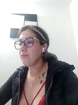 Snapshot of CHARLOTTE_1711 chatting on 02/26/25, 04:25 CHARLOTTE 1711 online show from 02/26/25, 04:25