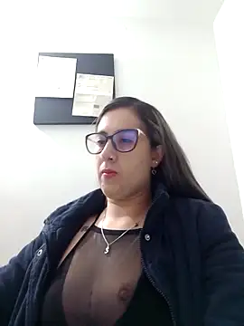 Snapshot of CHARLOTTE_1711 chatting on 02/27/25, 11:37 CHARLOTTE 1711 online show from 02/27/25, 11:37