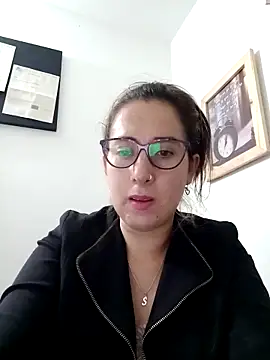 Snapshot of CHARLOTTE_1711 chatting on 03/04/25, 02:38 CHARLOTTE 1711 online show from 03/04/25, 02:38