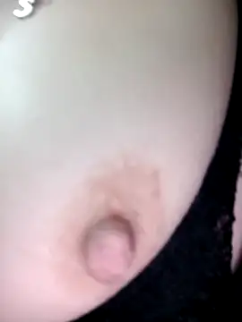 Snapshot of CHARLOTTE_1711 chatting on 03/11/25, 02:43 CHARLOTTE 1711 online show from 03/11/25, 02:43