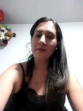 Snapshot of CHARLOTTE_1711 chatting on 09/28/25, 04:40 CHARLOTTE 1711 online show from 09/28/25, 04:40