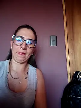 Snapshot of CHARLOTTE_1711 chatting on 03/10/26, 09:09 CHARLOTTE 1711 online show from 03/10/26, 09:09