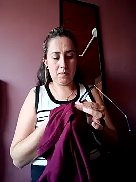 Snapshot of CHARLOTTE_1711 chatting on 03/24/26, 08:47 CHARLOTTE 1711 online show from 03/24/26, 08:47