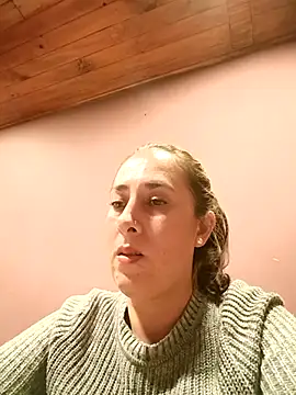 Snapshot of CHARLOTTE_1711 chatting on 04/16/26, 03:07 CHARLOTTE 1711 online show from 04/16/26, 03:07