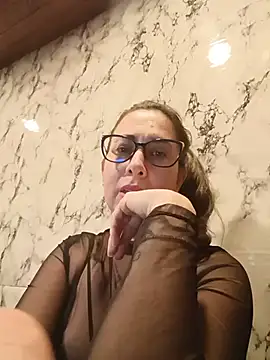 Snapshot of CHARLOTTE_1711 chatting on 07/29/26, 03:15 CHARLOTTE 1711 online show from 07/29/26, 03:15