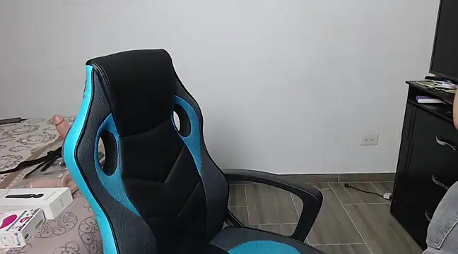 juli love11 online show from 03/11/25, 11:48