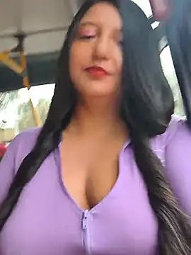 Snapshot of Melyy_Edii chatting on 07/14/26, 06:35 Melyy Edii online show from 07/14/26, 06:35