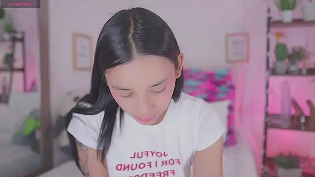 Snapshot of Hade_collinss chatting on 01/15/26, 08:01 Hade collinss online show from 01/15/26, 08:01