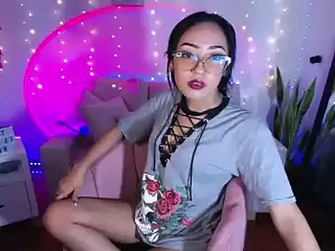 Snapshot of victoria_ricci_a chatting on 03/20/25, 01:02 victoria ricci a online show from 03/20/25, 01:02